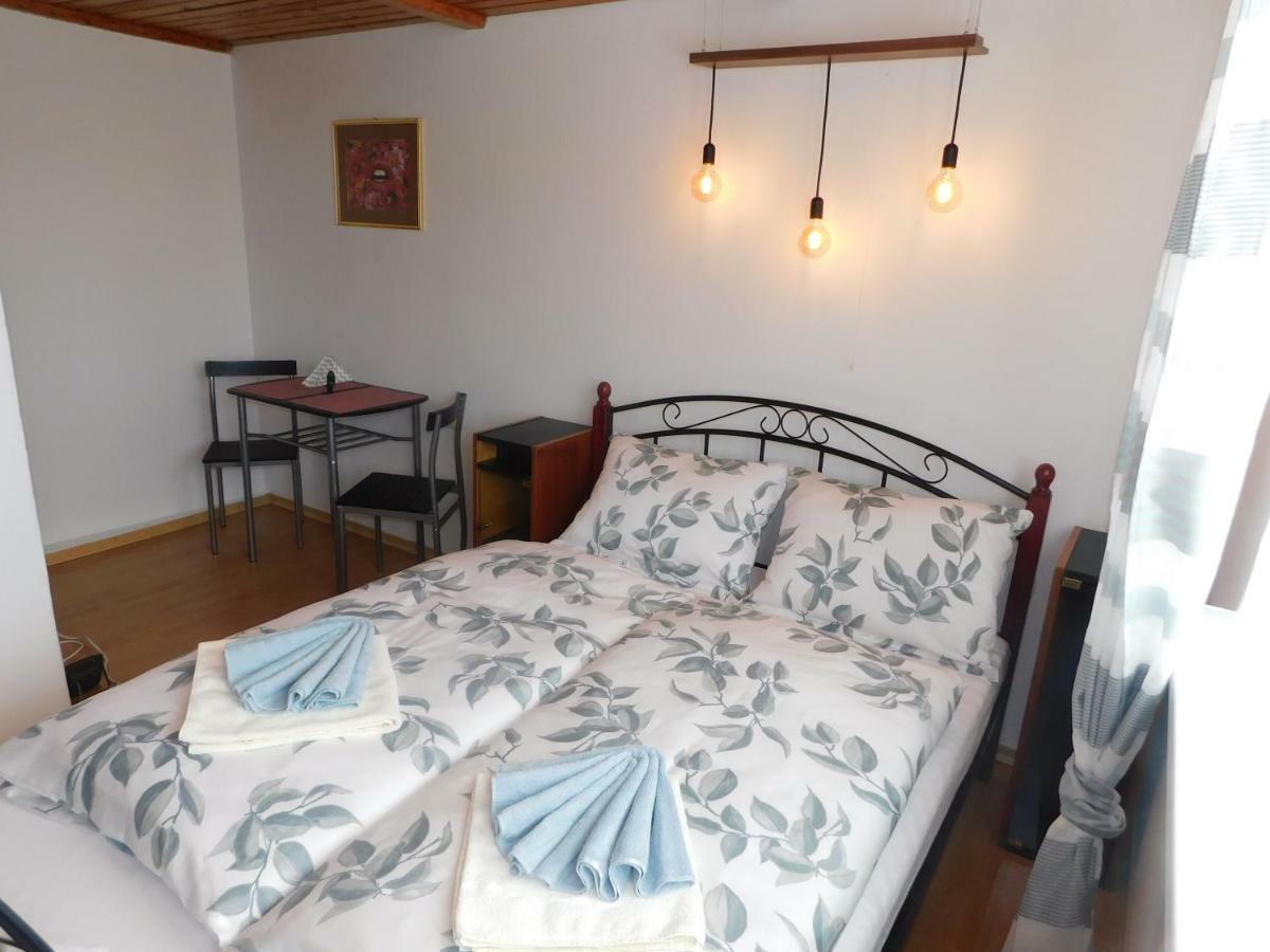 Pod Dubom Apartment Liptovsky Mikulas Luaran gambar